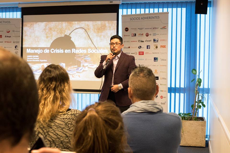 #CursosCAA: Manejo de crisis en redes sociales